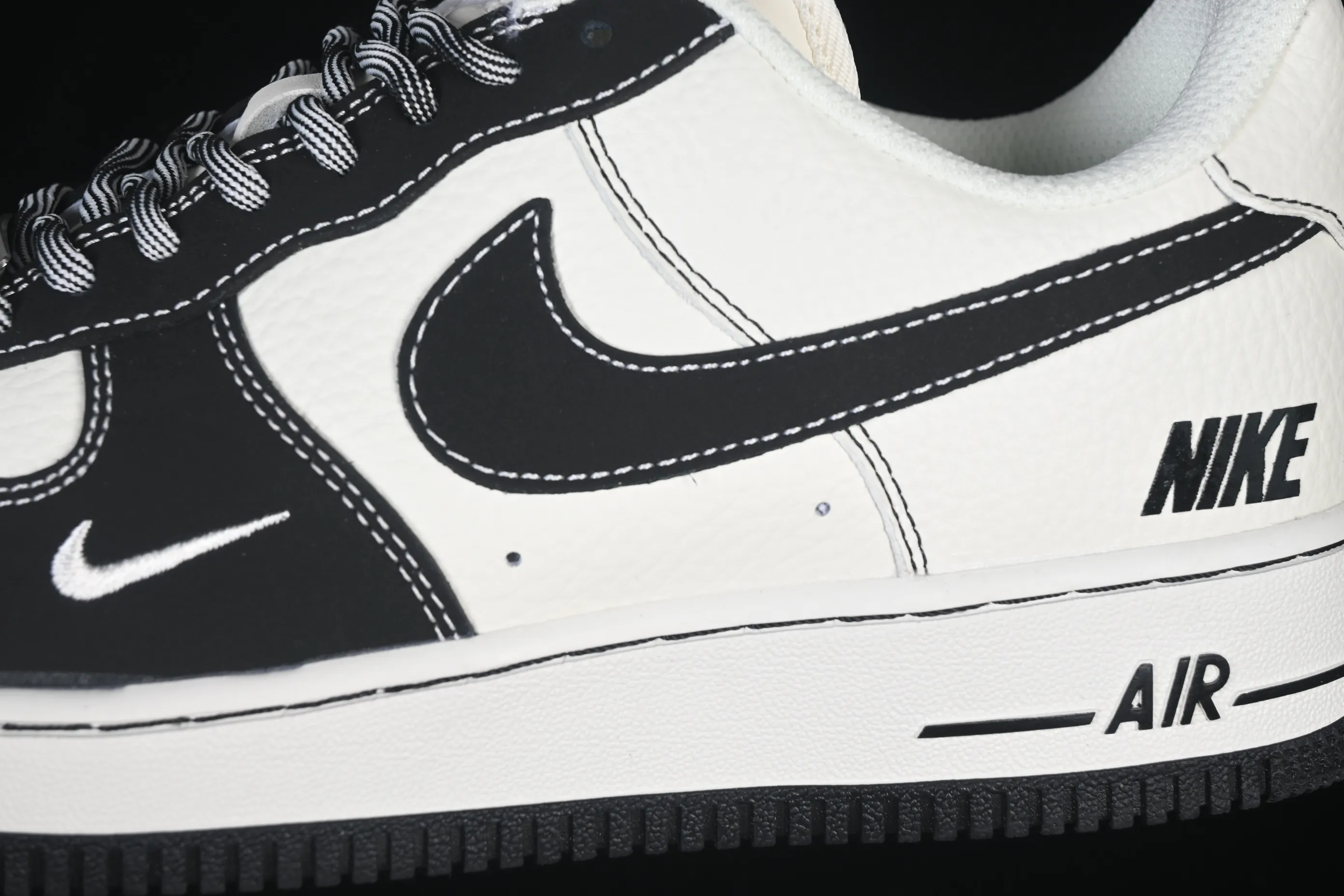 All Categories Nk Air Force 1 Air Force Series Nk Air Force 1 Low Air Force Low Nike Air Force 1'07 Low Classic Black and White Air Force One Low Casual Shoes NH0601-574